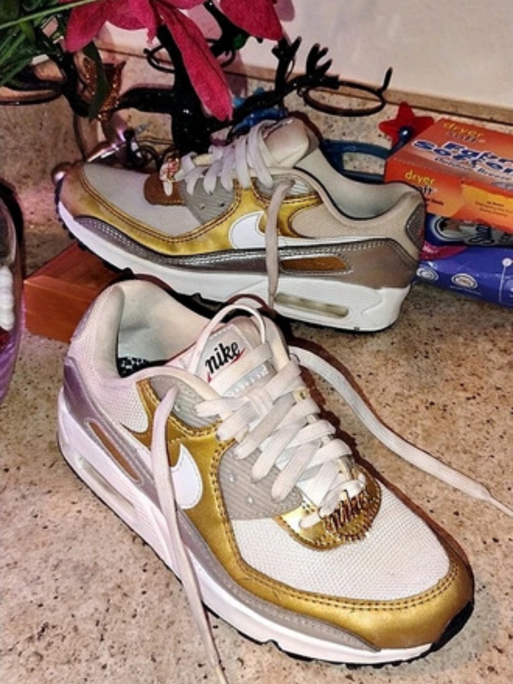 Nike Air Max 90 SE Metallic White Gold Women's White & Gold